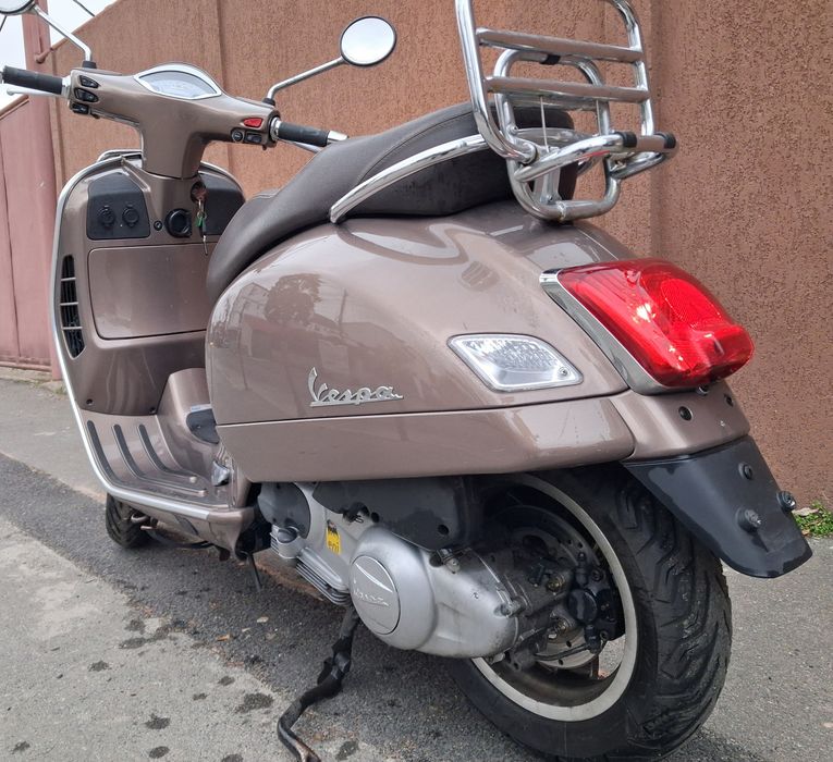 Vespa GTS 300 IE