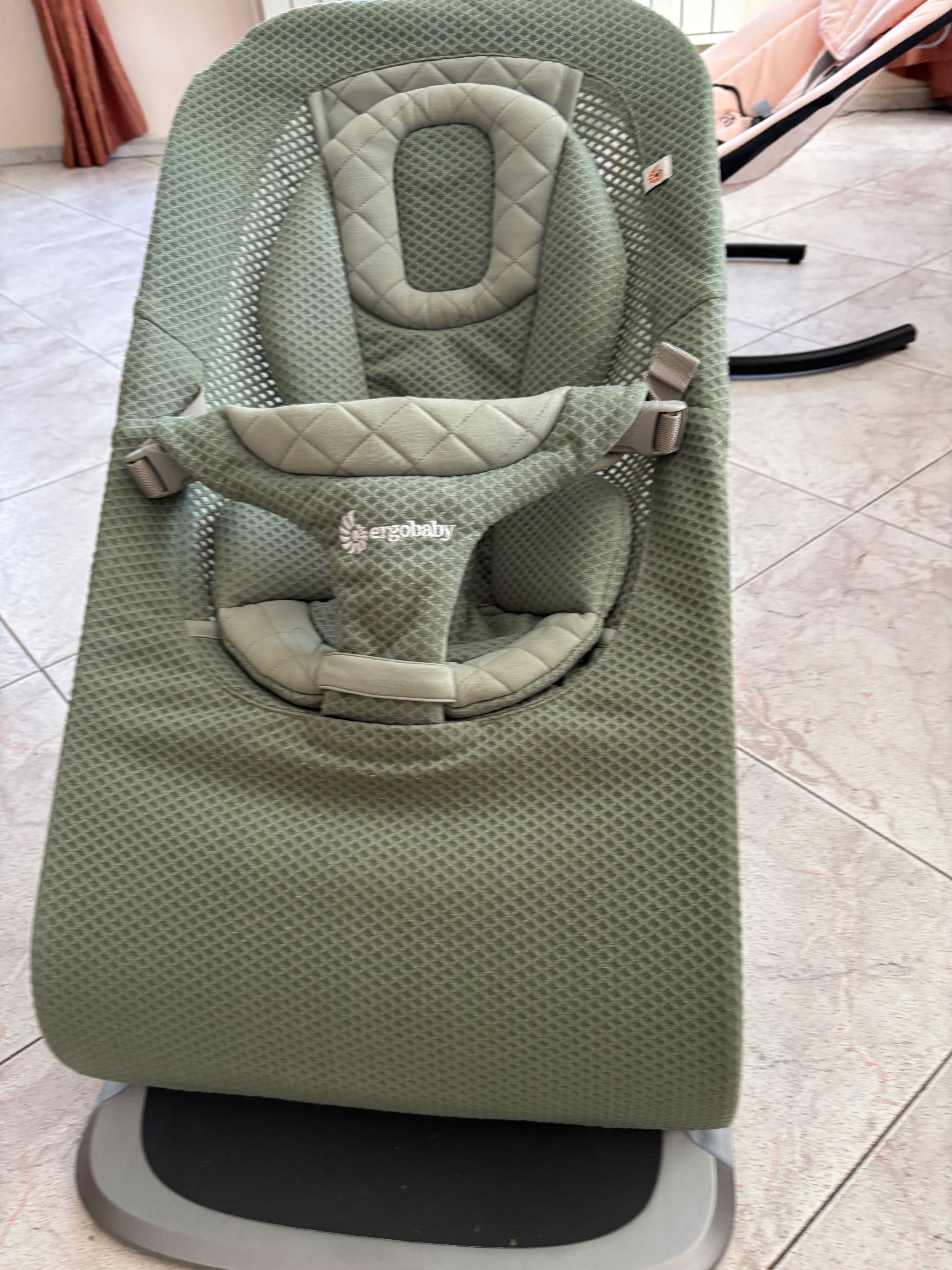 Бебешки шезлонг 3 в 1 Ergobaby - Evolve, Sage Green
+ подарък