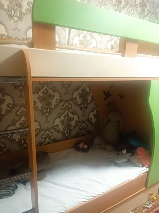 Продам двухъяруснаю кравать