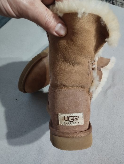 Cizme UGG Bailey Button Chestnut