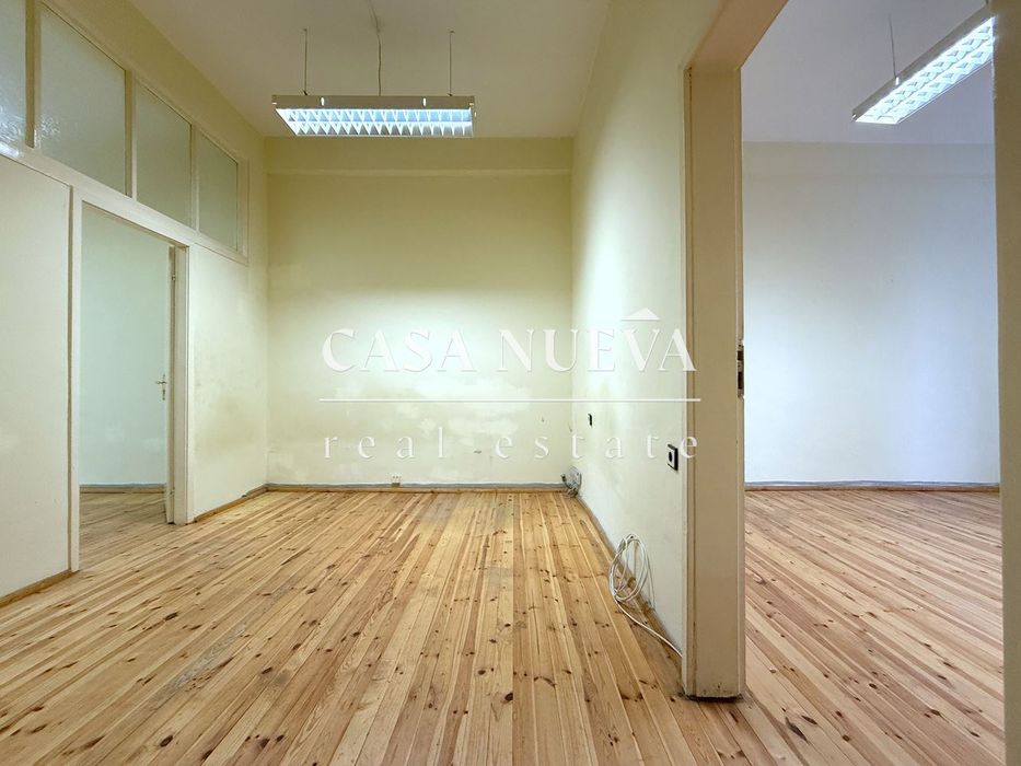 Продава се Тристаен апартамент в София, Център - 78 кв.м за 1210 €/кв.м - Снимка #1