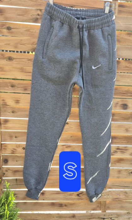 Pantaloni trening grosi noi S
