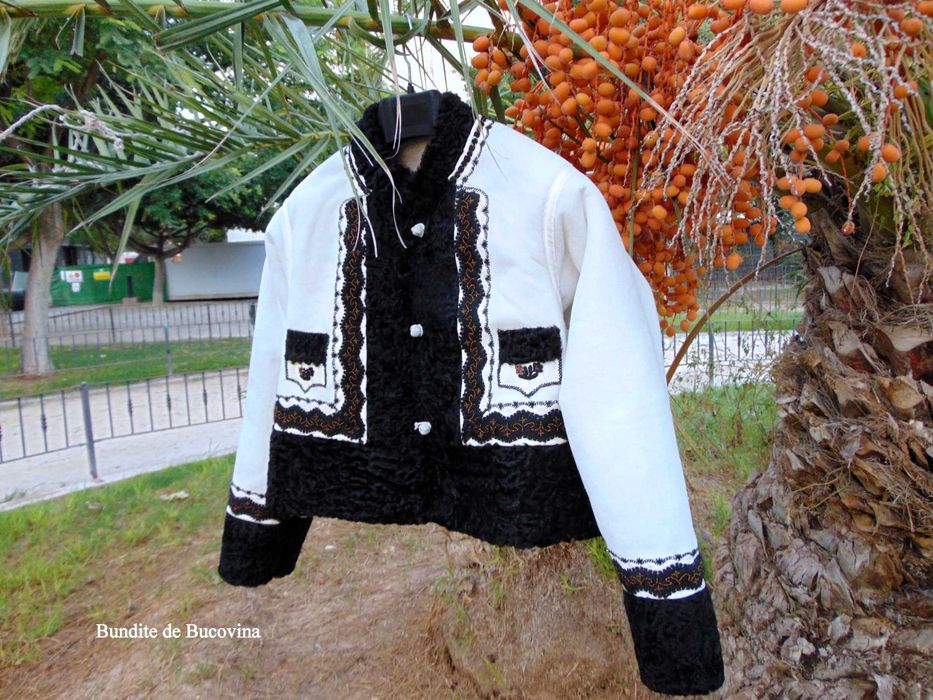cojoc traditional / bundite de bucovina