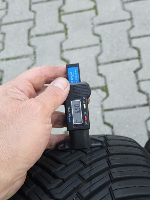 225 50 17 Continental