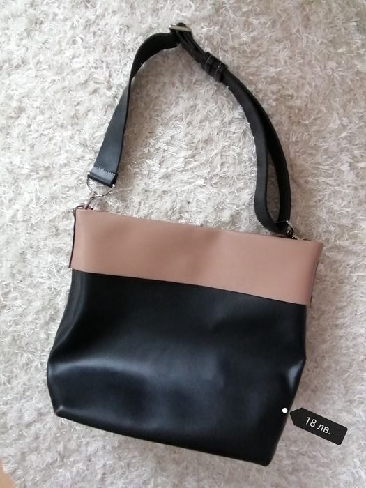 Дамски чанти/клъчове