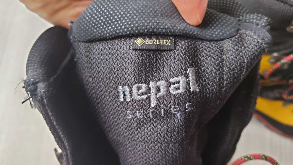 Зимни технични обувки La Sportiva Nepal Cube Gtx