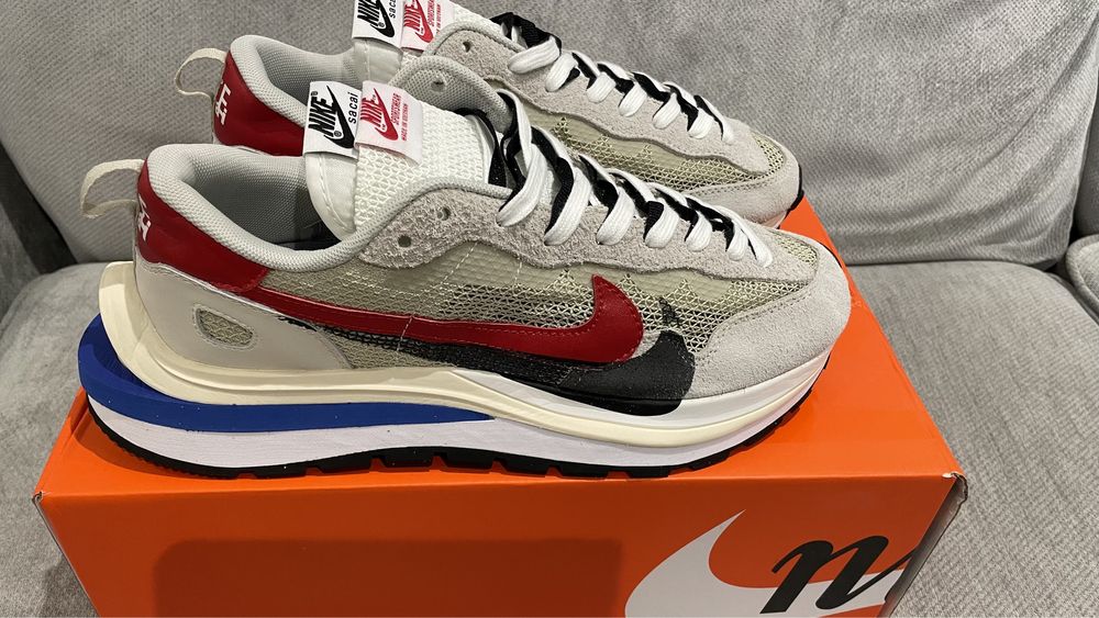 Nike sacai vaporwaffle