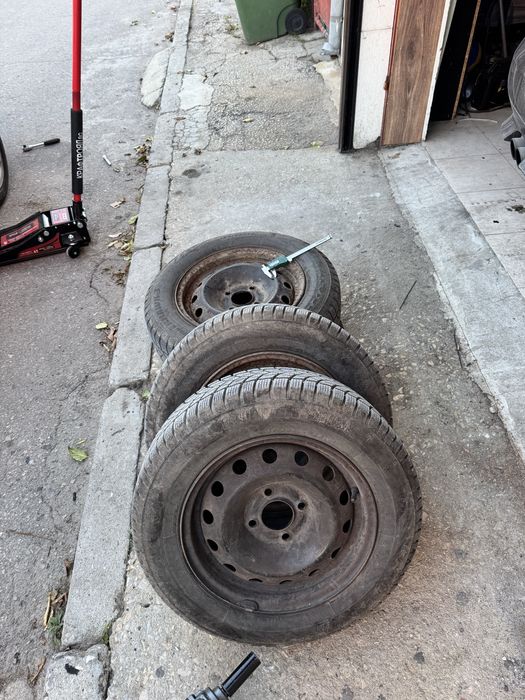 Зимни гуми 14” с джанти 4х108 4бр.