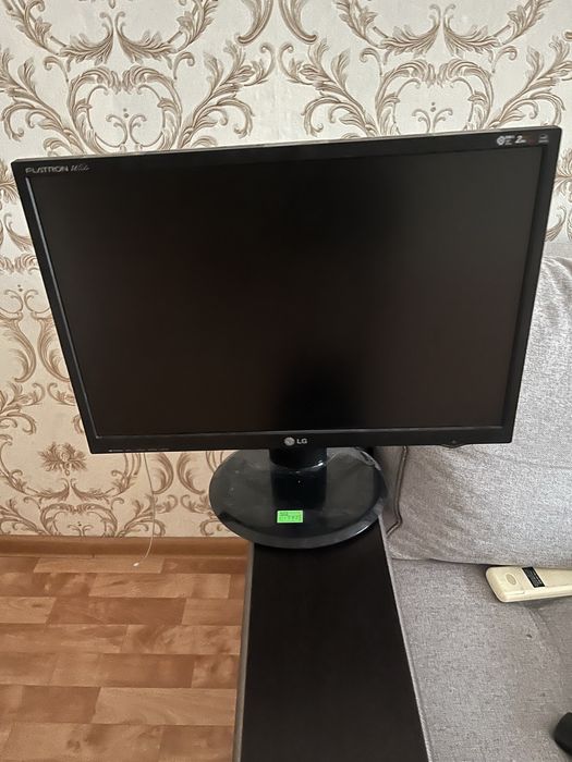 Продам монитор LG