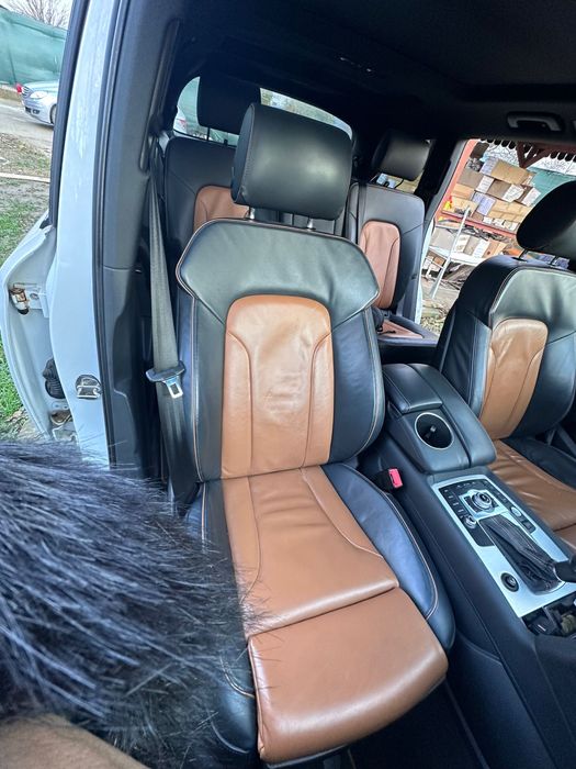 Audi Q7 4.2 TDI V8 340Cp 7 Locuri