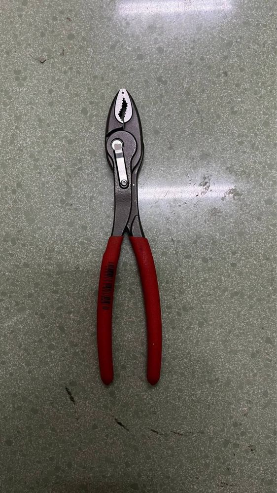 Клещи KNipex