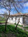 Casa cu doua corpuri de vanzare