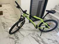 Bicicleta verde Rockrider