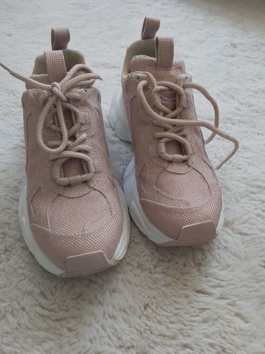 Маратонки баленсиага