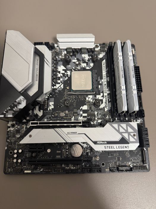 Asrock B550M + ryzen 5 5600x + Ballistix 2x8GB DDR4-3000