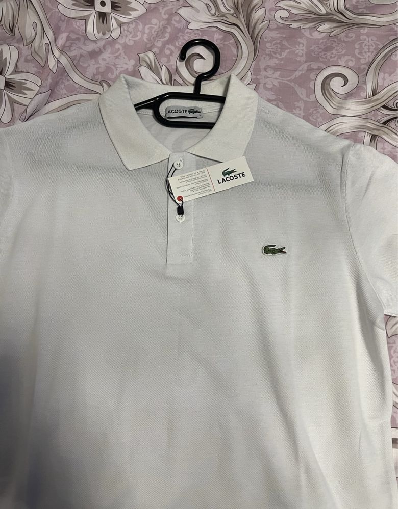Tricouri LACOSTE. GIVENCHY, Nike, Dsquared2!!