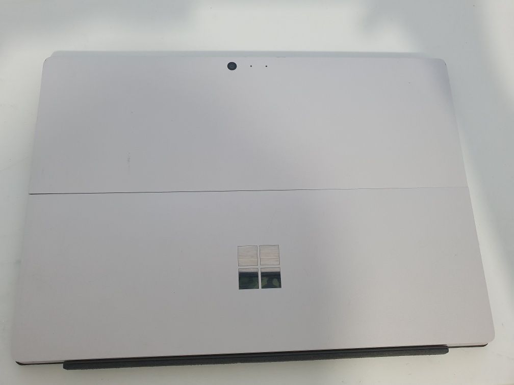 Microsoft surface 4 pro