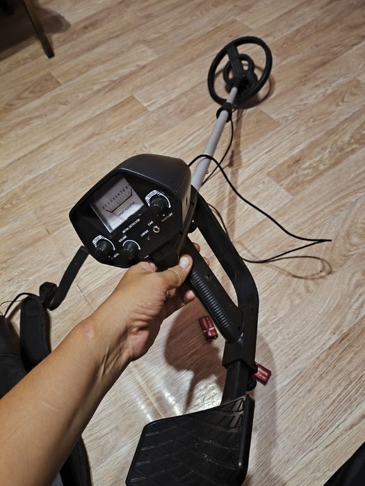 Продам металлоискатель мд4030 про