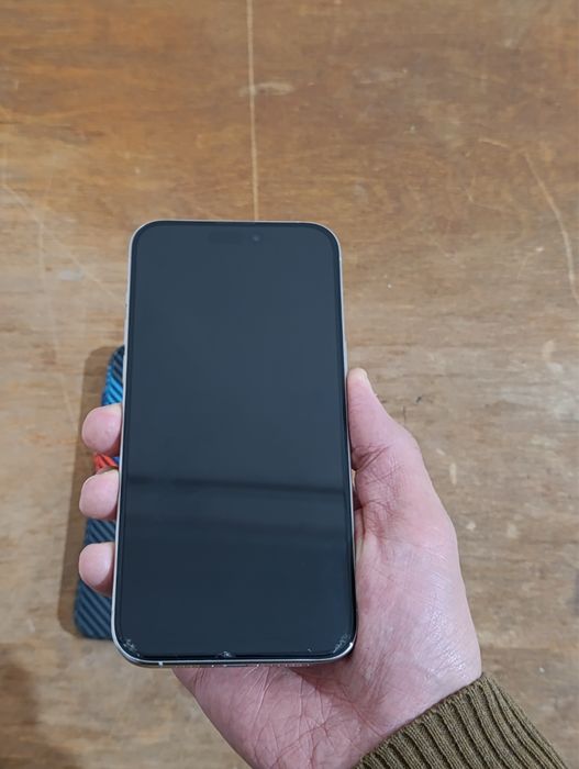 Продаю СРОЧНО iPhone 15 Pro Max 512/dual sim