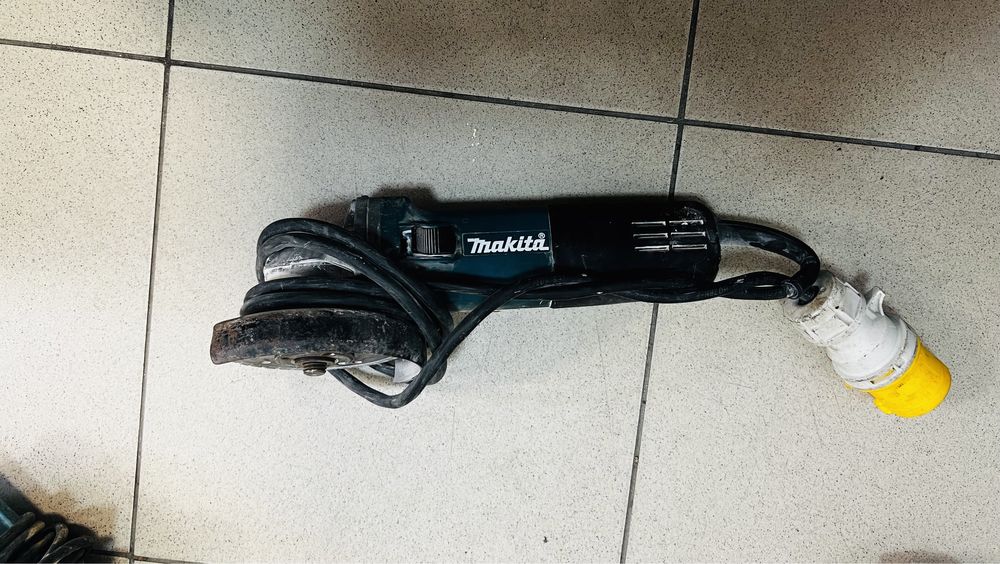 Шлайф Makita 115mm 9557nb 110v