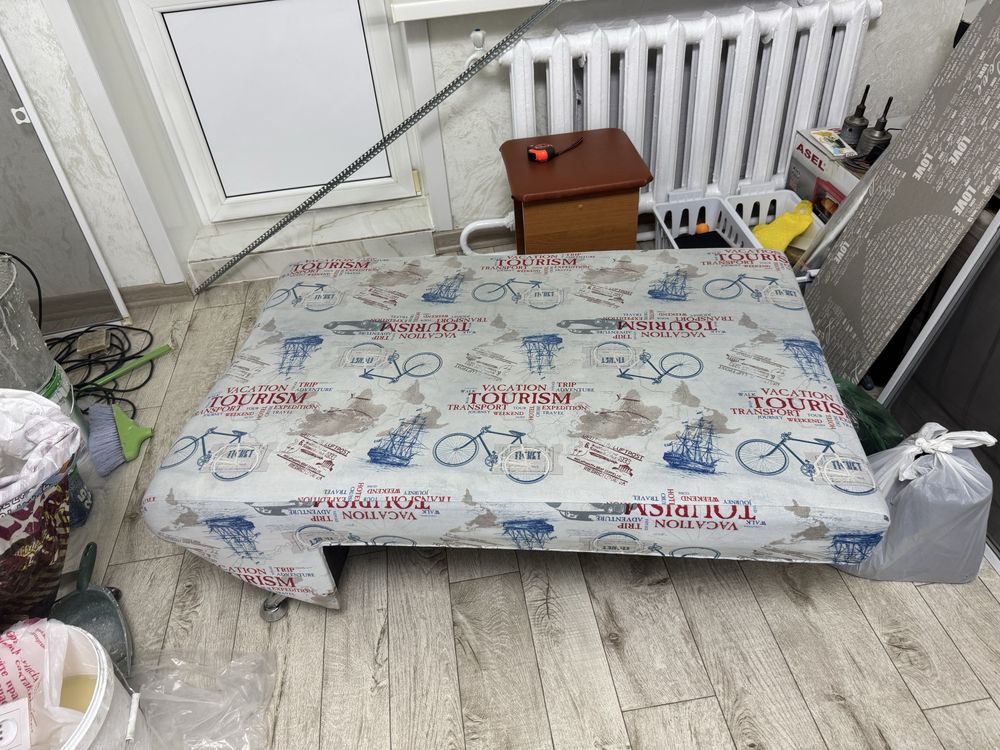 Диван, софа.