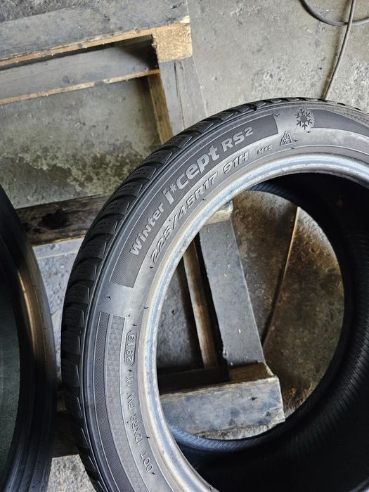 2 anvelope iarna 225 45 17 Hankook 2019