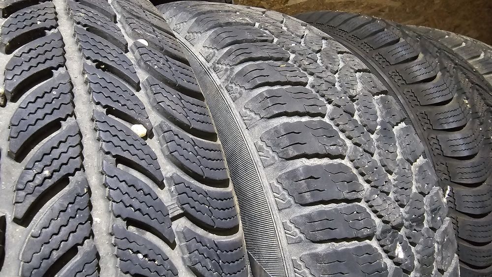 Anvelope iarna vara roti logan 185 65 15