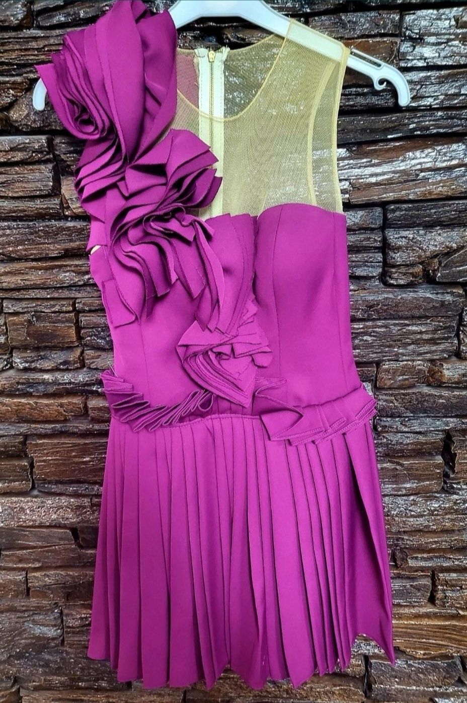 Vând rochie Iris Serban