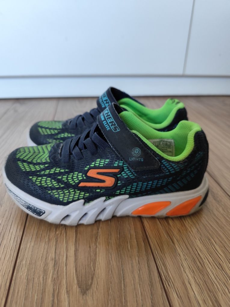 Светещи маратонки Skechers