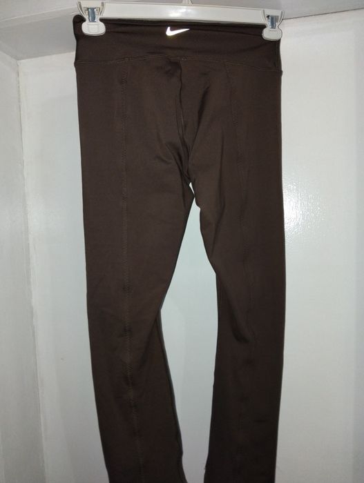 Дамски спортен панталон Nike