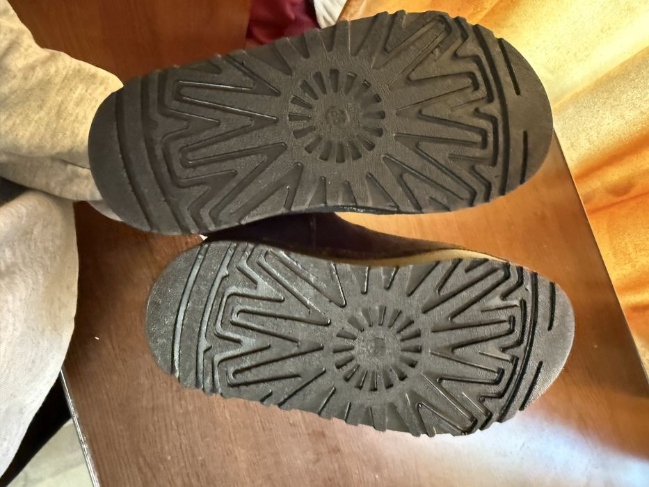 Vand ugg uri cu platforma negre