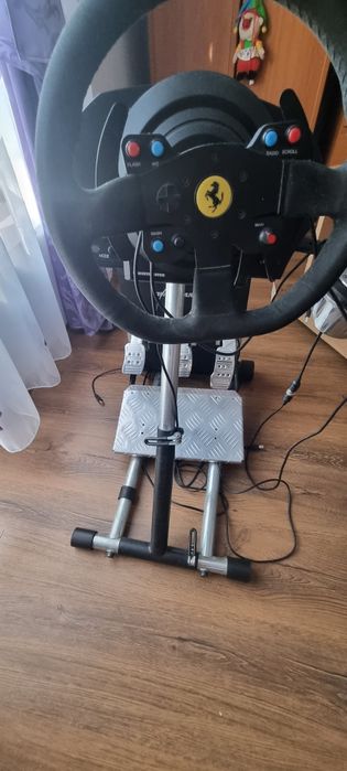 Volan gaming Thrustmaster t300 alcantara edition + rig