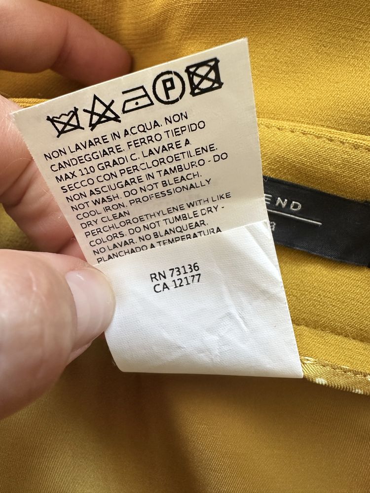 Маркова пола Max Mara weekend в горчичен цвят