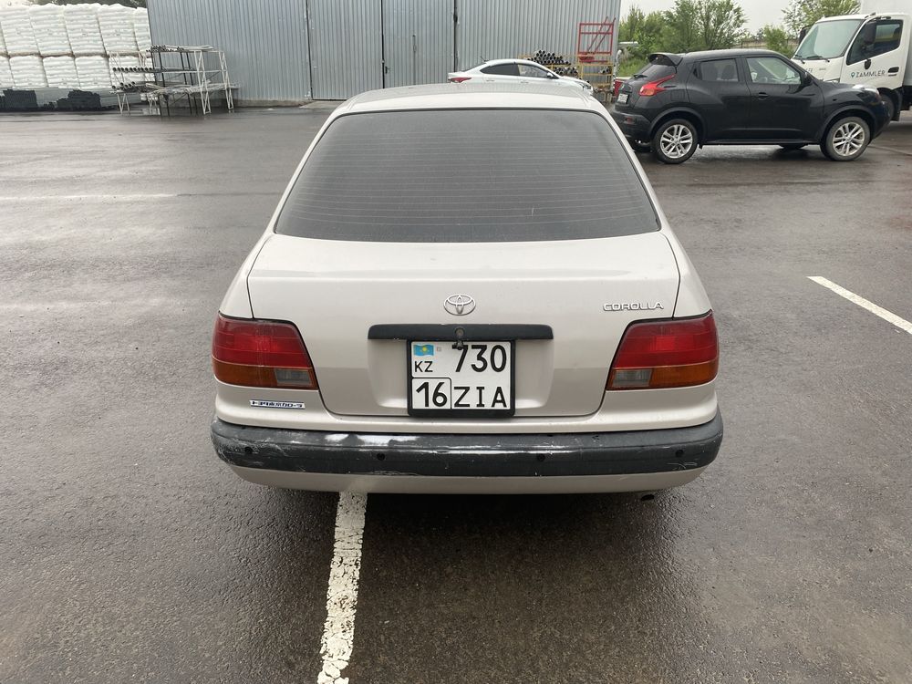 Toyota Corolla 1.3 EE111