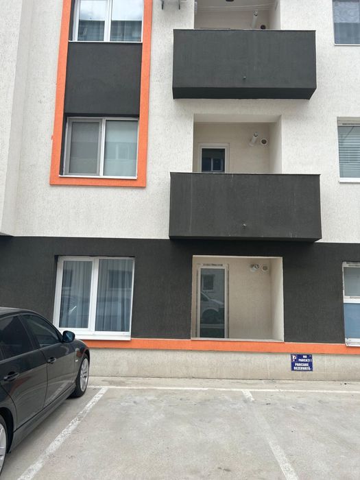 Vand Spatiu Comercial  intersectie Tineretului cu Ilie Petre- Chiajna