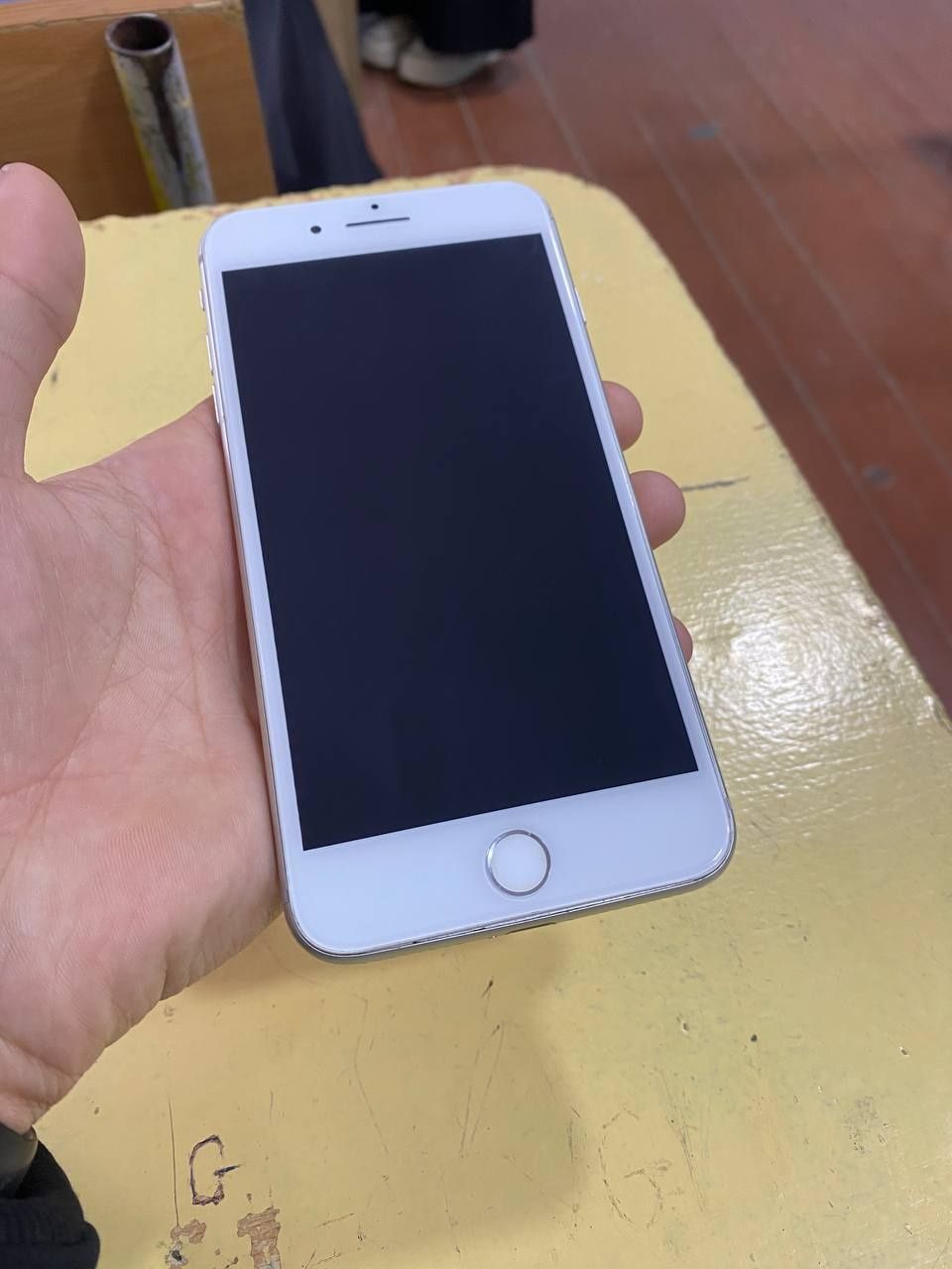 iPhone 8 plus (+)