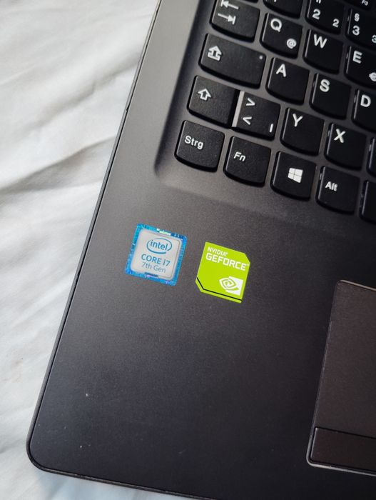 Laptop lenovo I7  12 gb ram