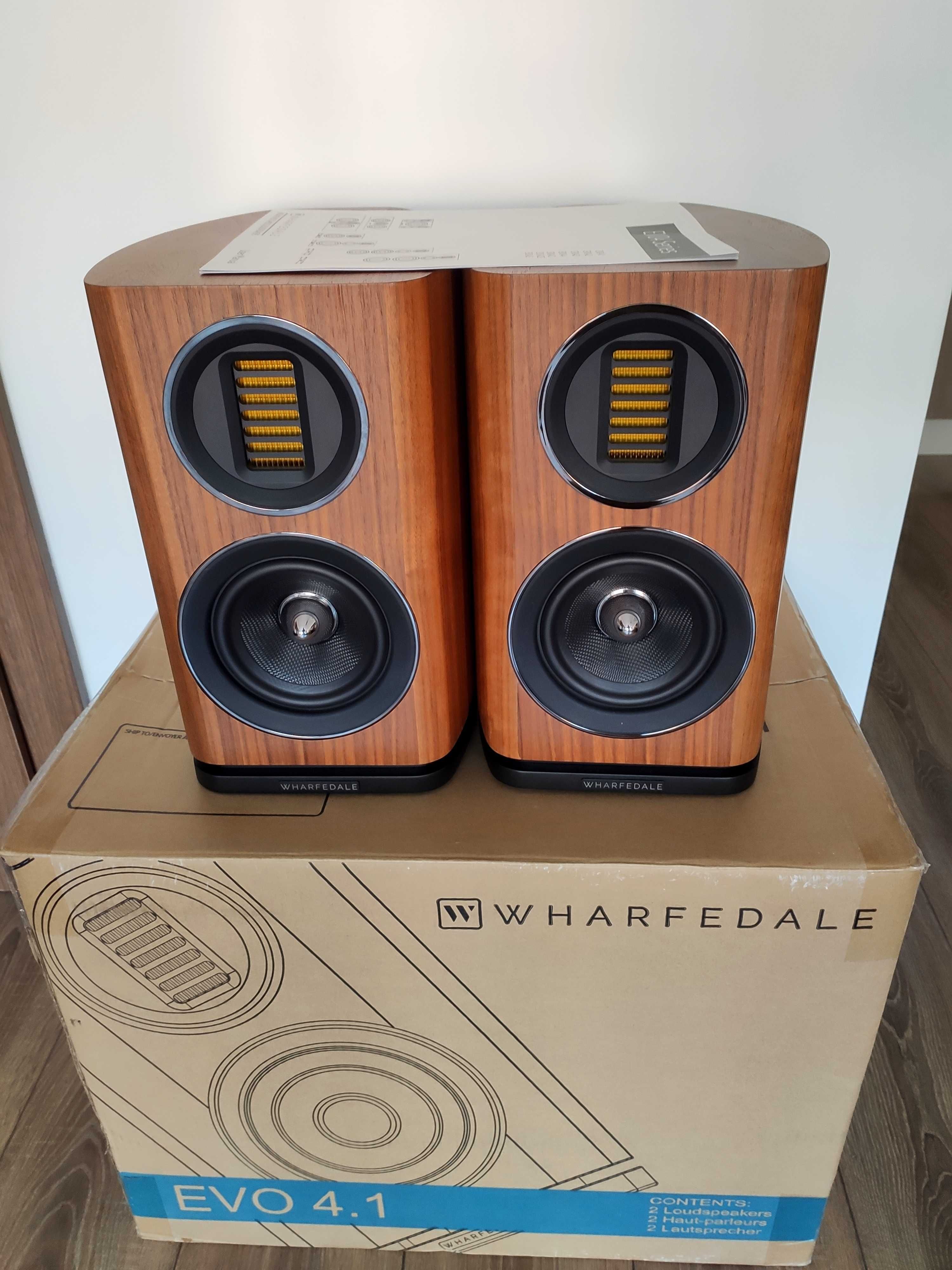 Комплект Wharfedale EVO 4 (подови 4.4, център 4.CS и букшелфи 4.1)