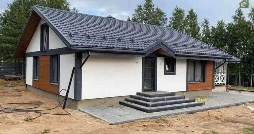 Case modulare pe structură metalică