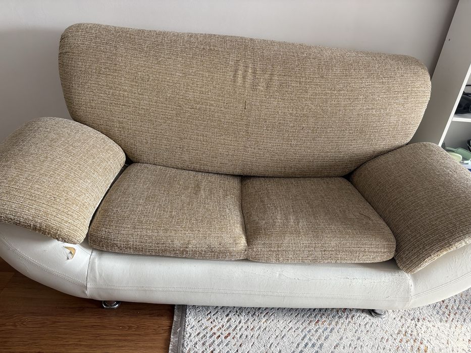 Продам 2 дивана б/у