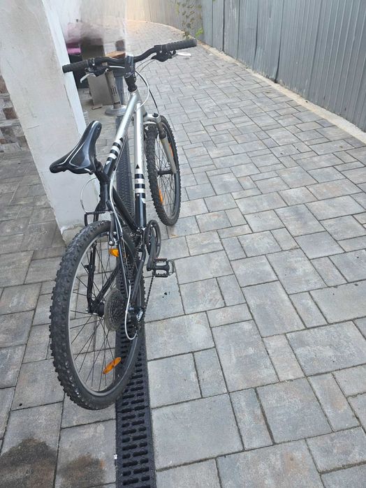 Vând bicicleta adusa recent din Olanda