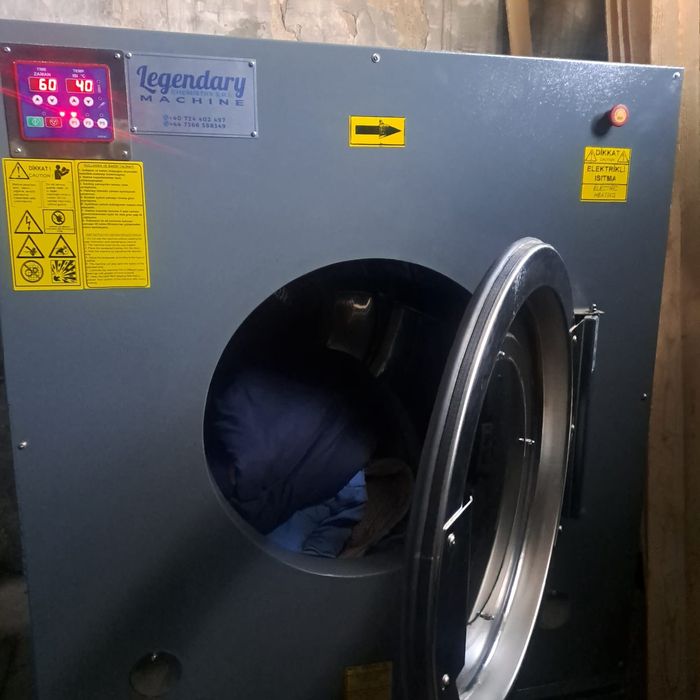 Masini industriale de spalat si uscat pilote ,paturi,etc