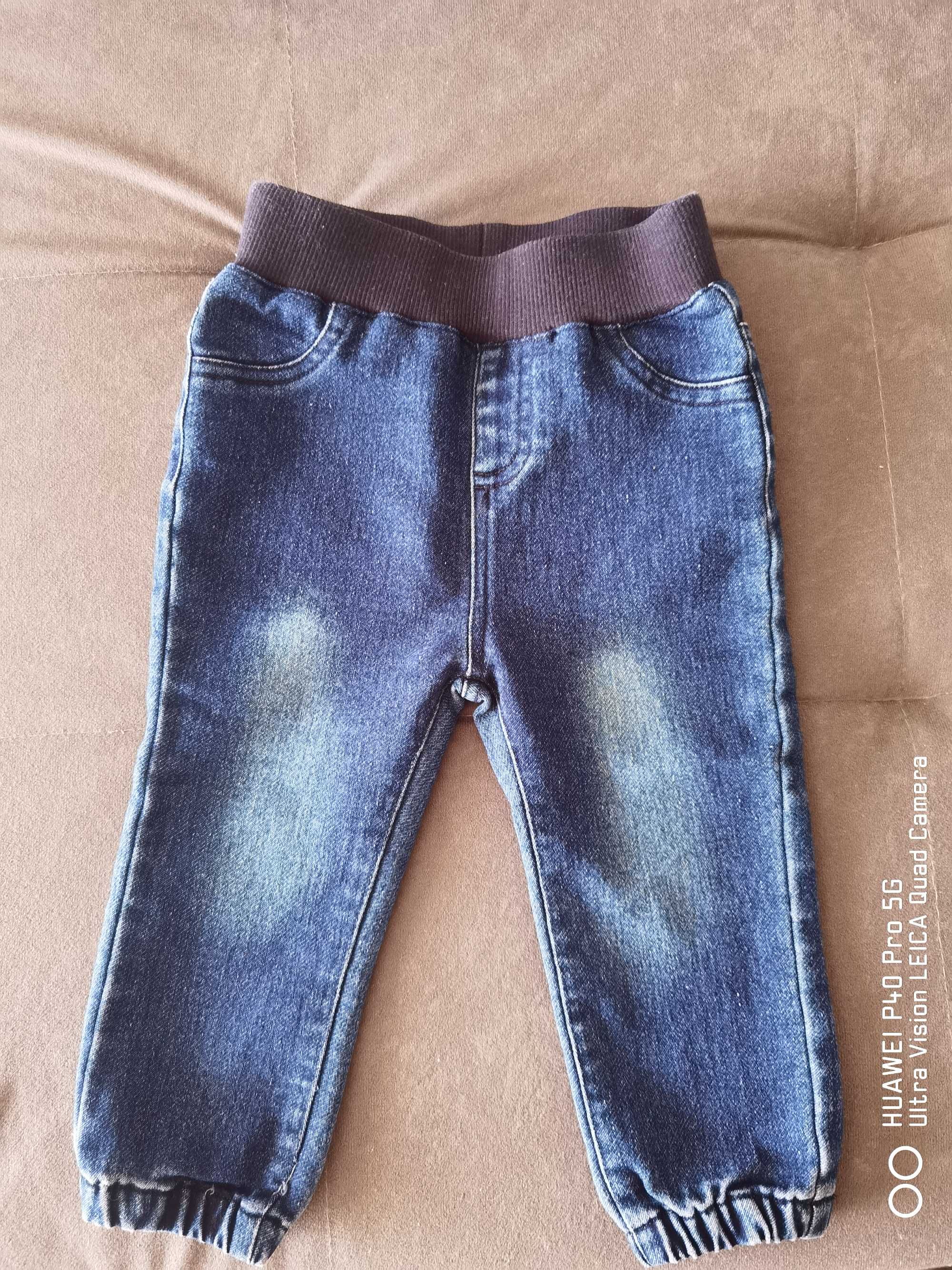 Детски дънки GUESS