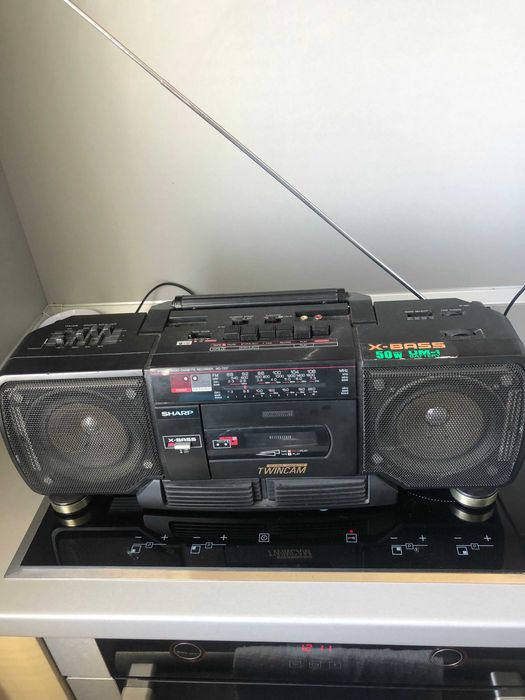 Радио касетофон sharp wq-t237z двукасетъчен