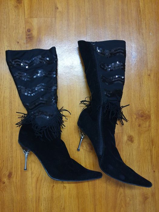 Сапожки на выход или вечерние  б/у