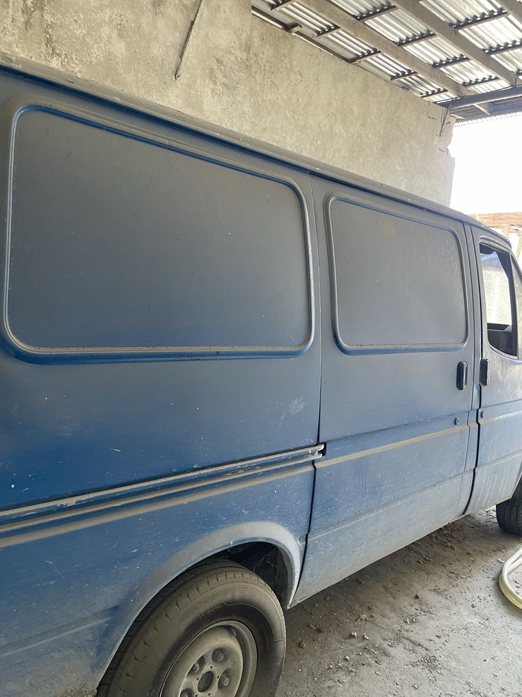 Ford transiz gazi bor sotiladi
