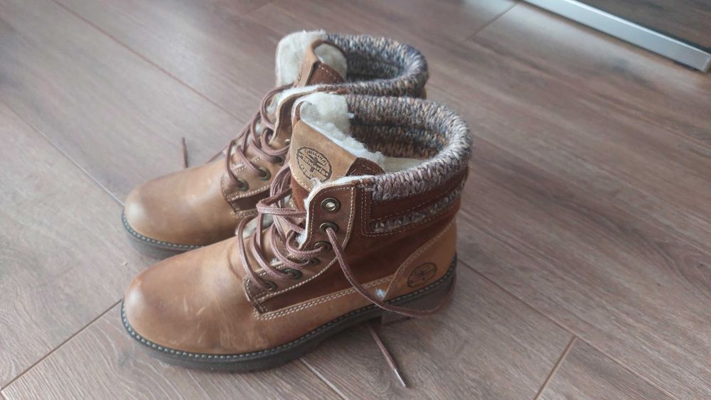 Зимни боти от естествена кожа