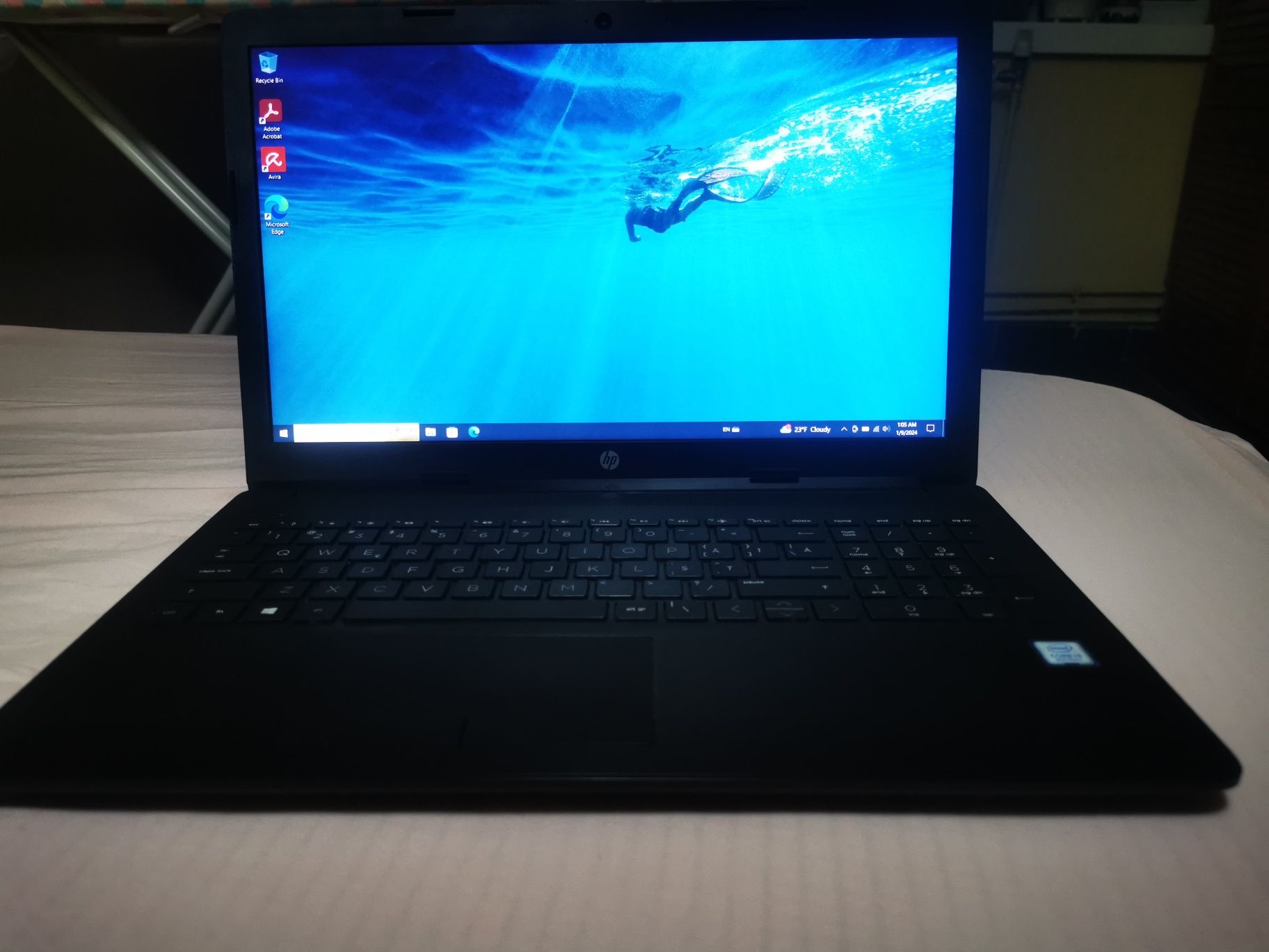 Vand Laptop HP 15-da1011nq