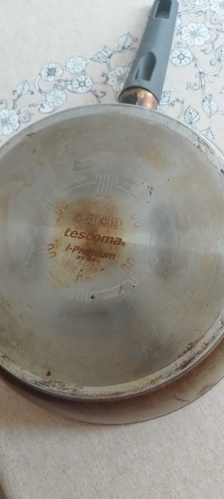 Продам сковородку большую