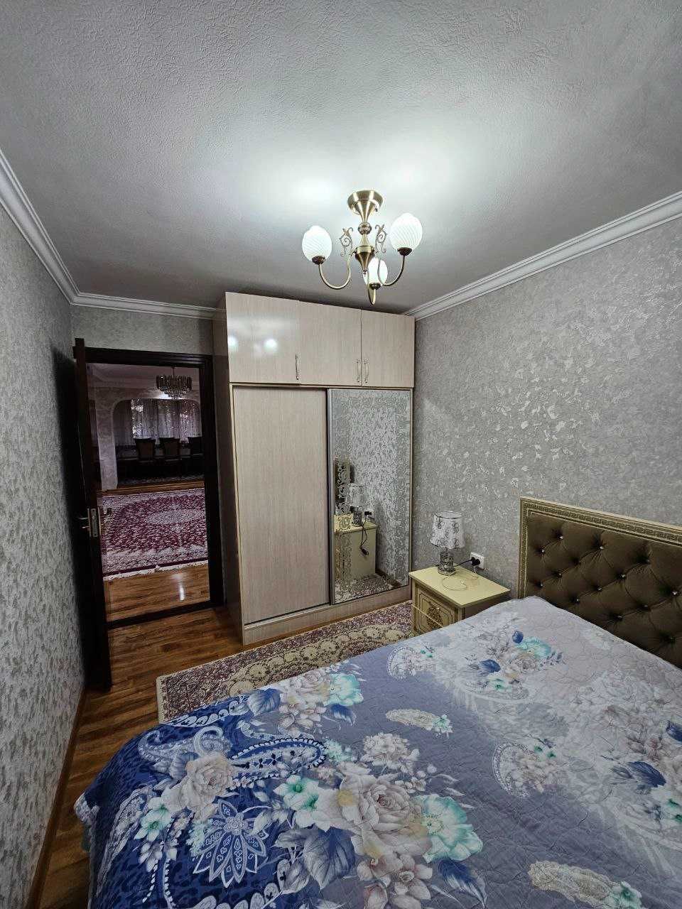 3х комнатная квартира на 2 этаже, Регистан